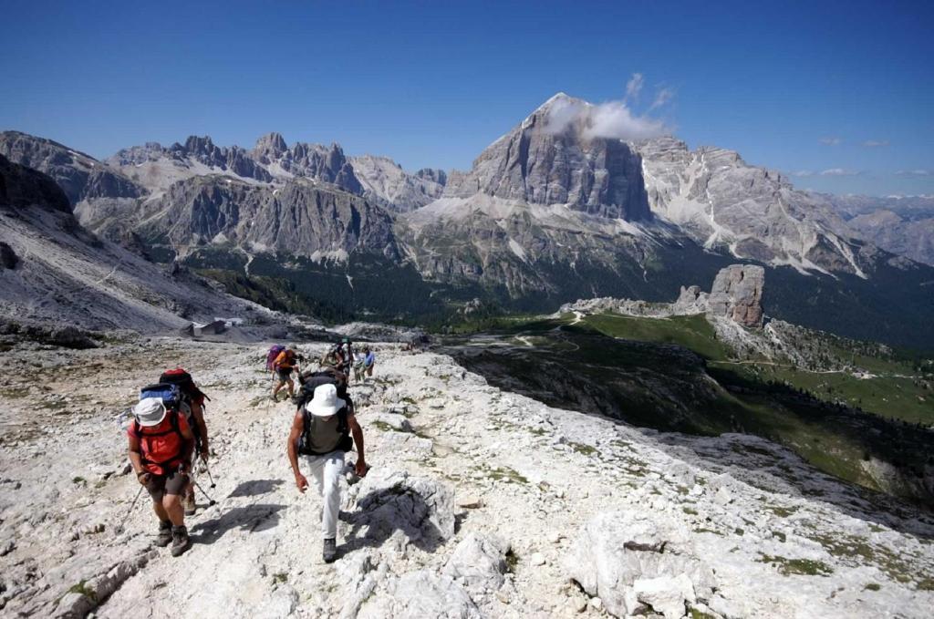 Monti Pallidi B&B Apartments Corvara Buitenkant foto